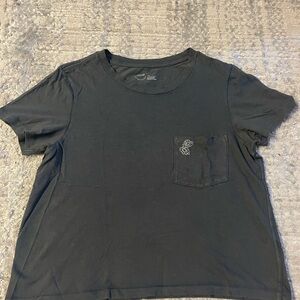 Aerie Black Cotton T-Shirt with flower Pocket Detail size L crop top